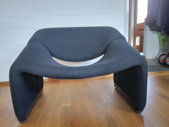 Image 1 of Artifort groovy F598 zwarte fauteuil