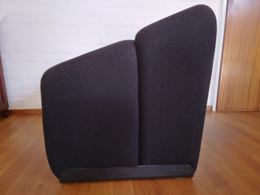 Artifort groovy F598 zwarte fauteuil