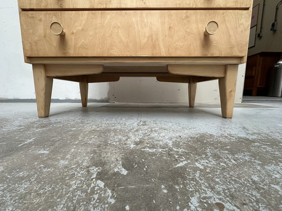 Image 1 of Mid Century Fosby Verken Vernieuwd Berken Dressoir