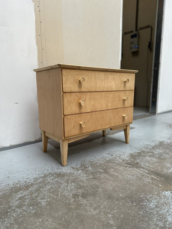 Image 1 of Mid Century Fosby Verken Vernieuwd Berken Dressoir