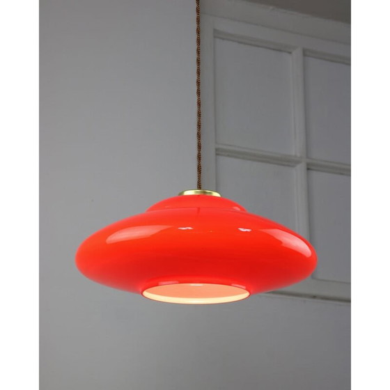 Image 1 of Mid Century rood glas en messing schotel hanglamp