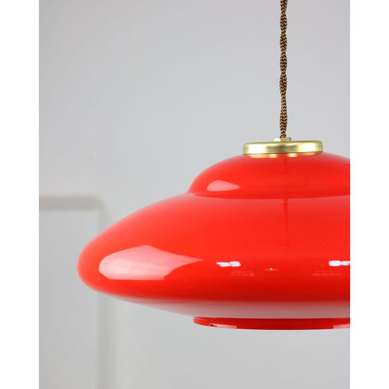 Image 1 of Mid Century rood glas en messing schotel hanglamp