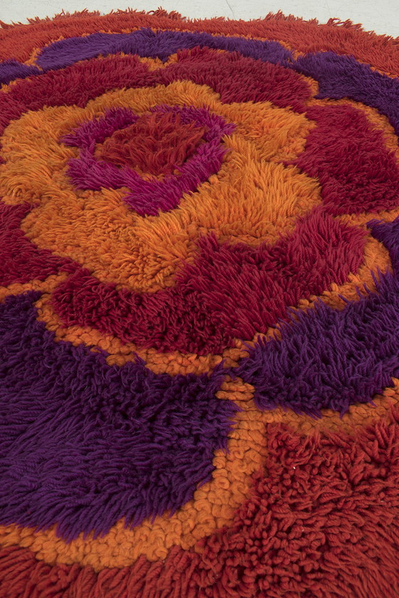 Image 1 of Vintage 'Bloem' vloerkleed