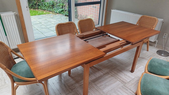 Image 1 of Vintage Uittrekbare Tafel van Den Berghe