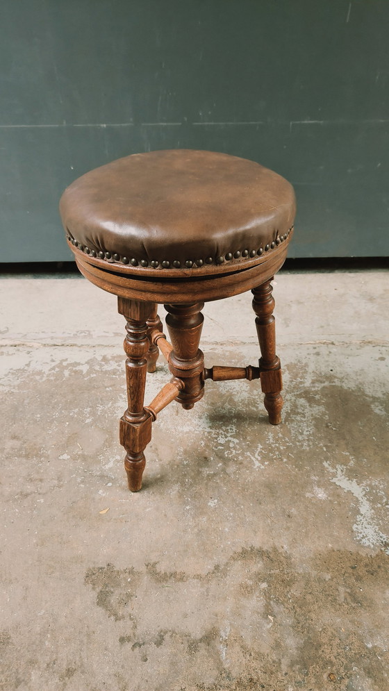 Image 1 of Vintage Antieke Eiken Pianokruk 1880 Napoleon Iii