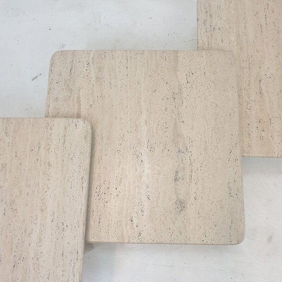 Image 1 of Italiaanse vintage travertin nesttafels, jaren 1980