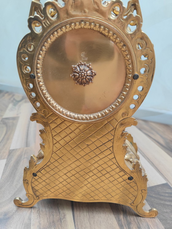 Image 1 of Enorme, rijk versierde pendule, messing, erfstuk