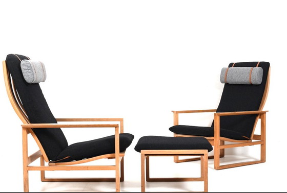 Image 1 of BM-2254 Sledestoelen en kruk van Børge Mogensen voor Fredericia, jaren 1960, set van 3