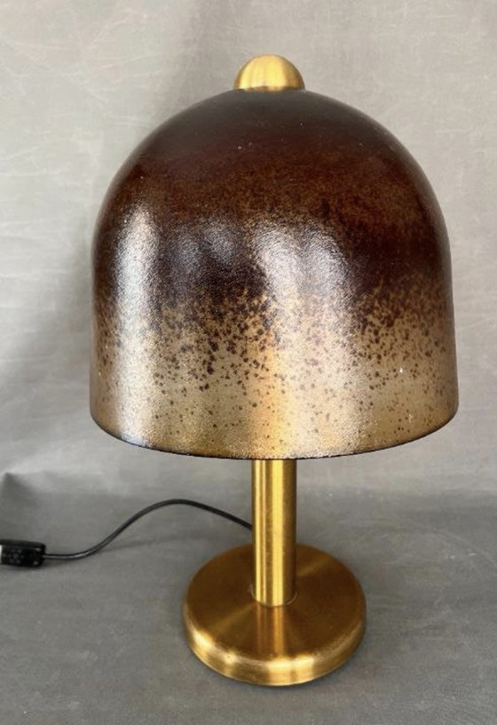 Image 1 of Een grote Peill And Putzler handgeblazen glazen paddestoel lamp met massief messing voet.
