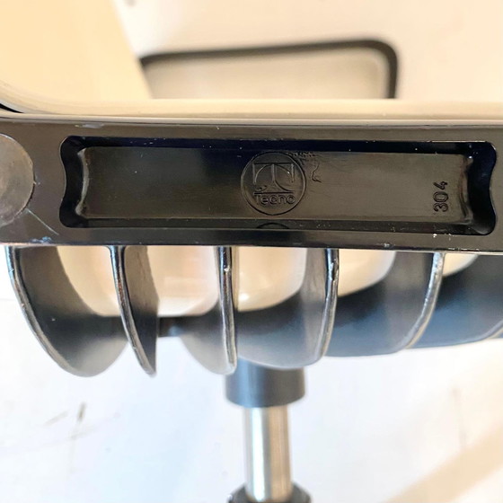 Image 1 of 3X Set van drie Modus bureaustoelen, Osvaldo Borsani voor Tecno, Italië 1960