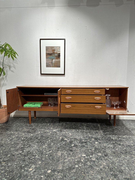 Image 1 of Vintage Engels Dressoir Schreiber Sideboard