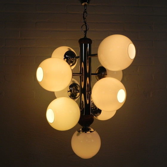 Image 1 of Chromen Vintage Hanglamp Met 9 Witte Glazen Bollen, Jaren, 60