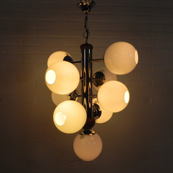 Image 1 of Chromen Vintage Hanglamp Met 9 Witte Glazen Bollen, Jaren, 60