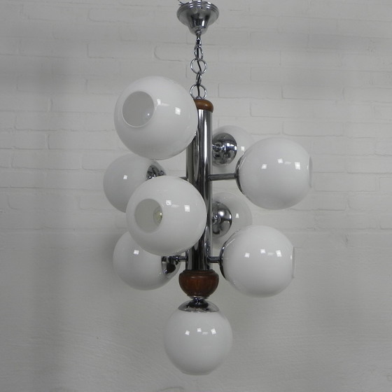 Image 1 of Chromen Vintage Hanglamp Met 9 Witte Glazen Bollen, Jaren, 60