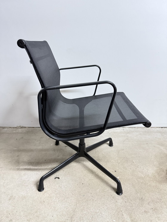 Image 1 of Vitra Eames Ea 108 Aluminium Stoel Zwart 3/3 Top & Origineel