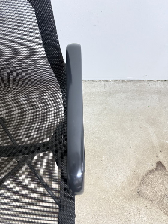 Image 1 of Vitra Eames Ea 108 Aluminium Stoel Zwart 3/3 Top & Origineel