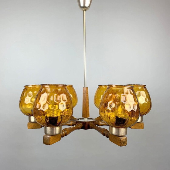 Image 1 of Kroonluchter van hout en glas uit de Mid Century, 1970