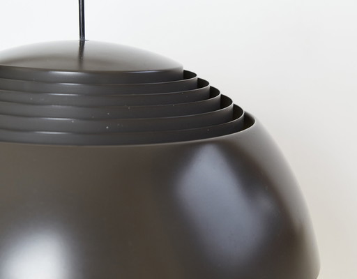 Aj Royal 50 hanglamp van Arne Jacobsen voor Louis Poulsen