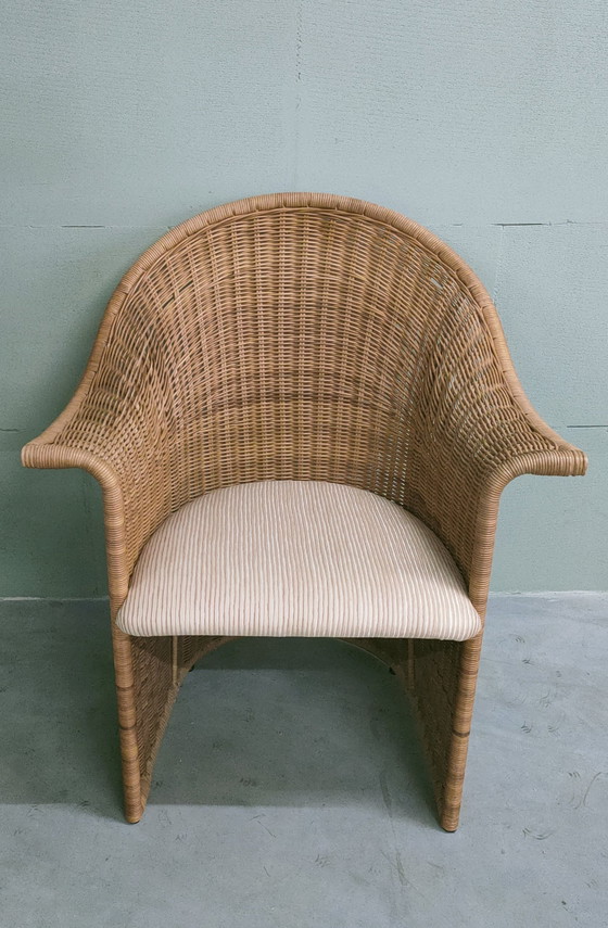 Image 1 of Vintage Luit van der Helm Rotan Slederok Stoelen (Nieuw Gestoffeerd).