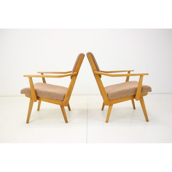 Image 1 of Paar vintage stoffen en houten fauteuils van Krasna Jizba, Tsjecho-Slowakije 1960