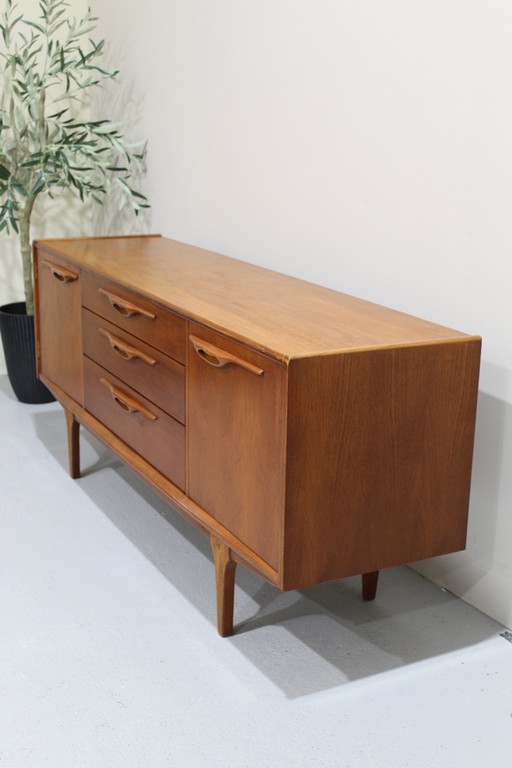 Vintage Design Dressoir, Sideboard - Jentique 'Tregymon'