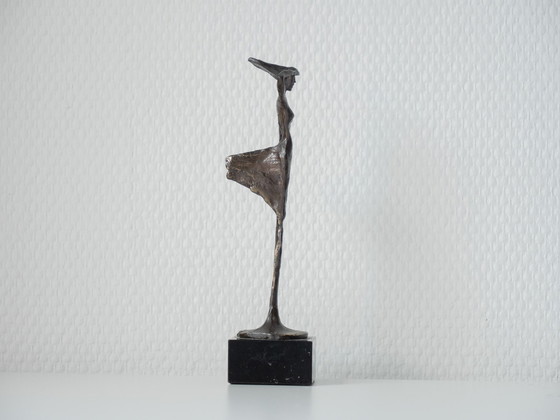 Image 1 of Corry Ammerlaan - Visie Op De Toekomst - Bronzen Beeld - Artihove