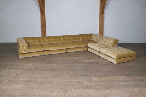 Eerste editie Mah Jong Sofa in beige fluweel van Hans Hopfer voor Roche Bobois, 1970S