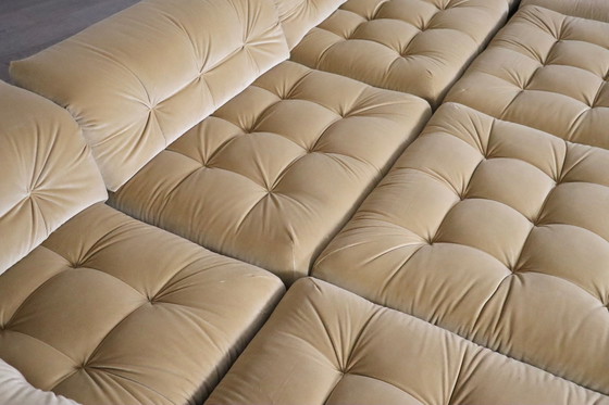 Image 1 of Eerste editie Mah Jong Sofa in beige fluweel van Hans Hopfer voor Roche Bobois, 1970S