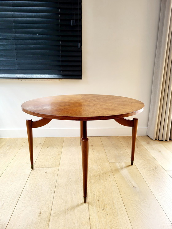 Image 1 of Vintage design salontafel, Scandinavische stijl, rond, hout, vermoedelijk jaren 1960  Prachtige vintage design salontafel of cof