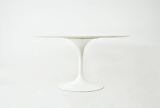 Image 1 of Eettafel van Eero Saarinen voor Knoll International, 1960S