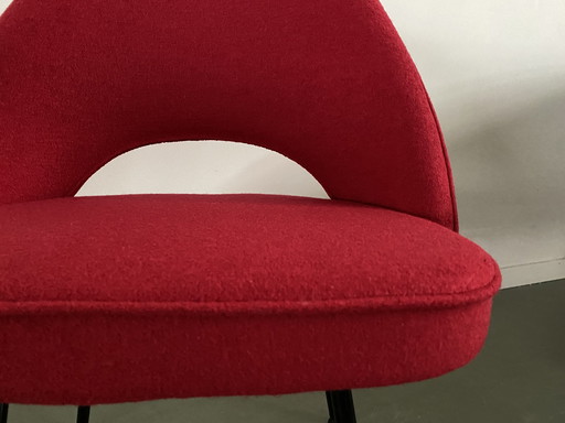 Saarinen Vintage stoel model M 72 - Rood