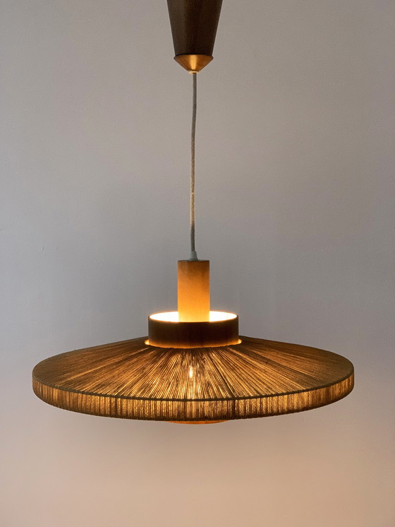 Image 1 of Raffia & notenhouten design hanglamp Temde Swiss 