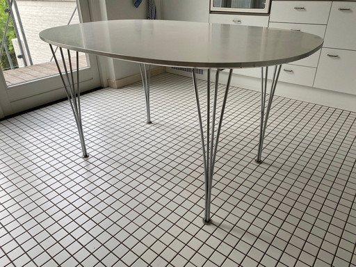 Arne Jacobsen Fritz Hansen Tafel