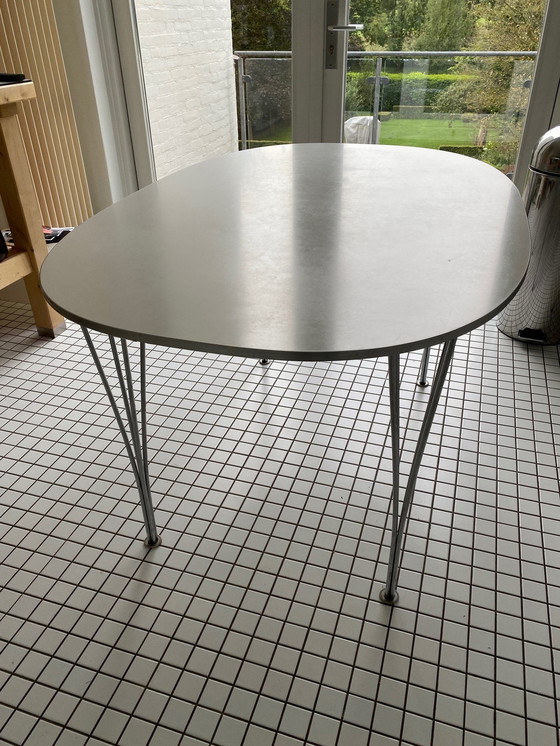 Image 1 of Arne Jacobsen Fritz Hansen Tafel