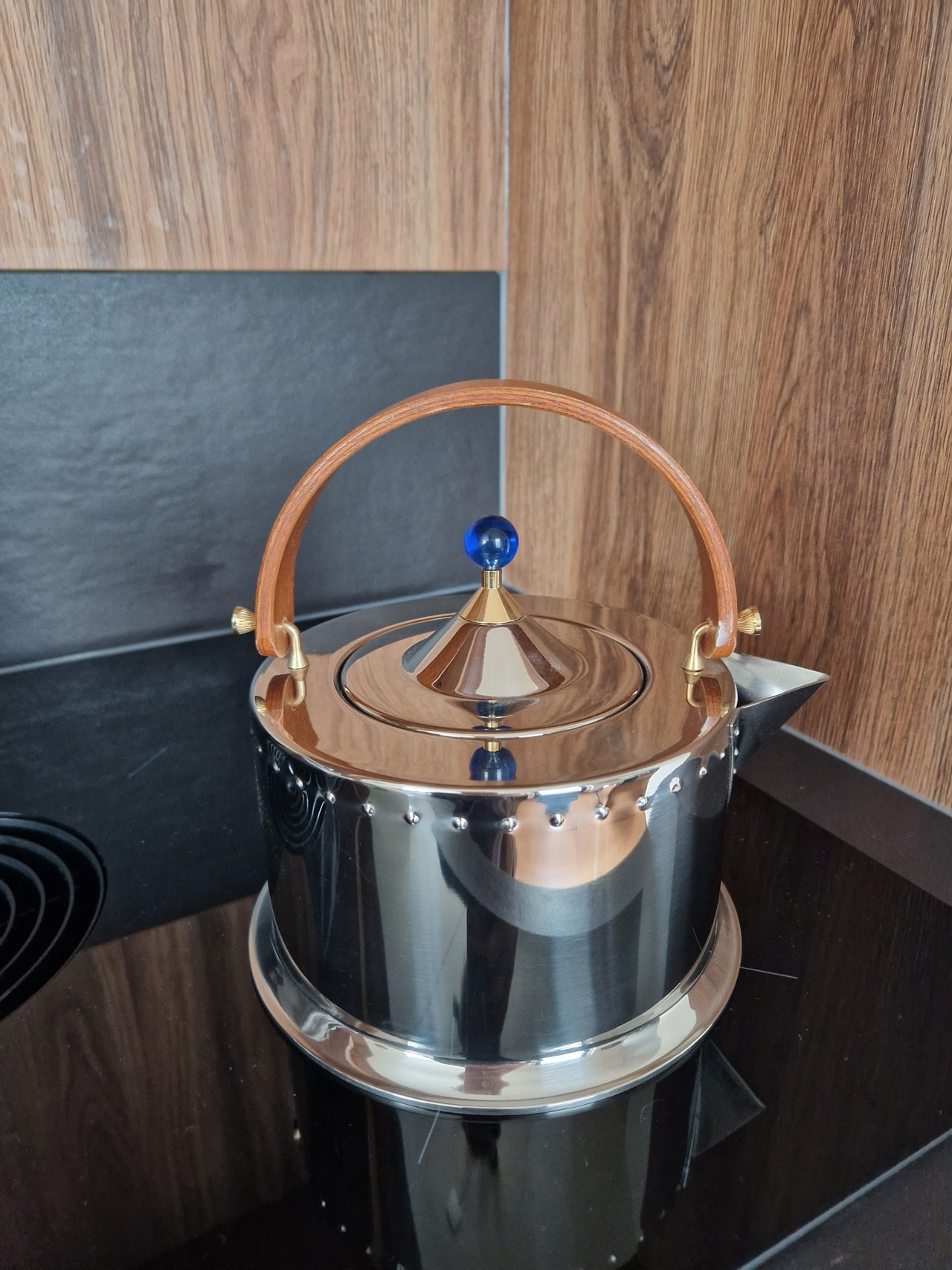Bodum design by C. Jorgensen waterketel | €125 | Whoppah