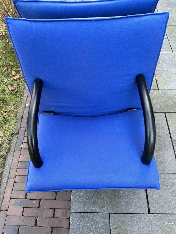 Image 1 of 2 x Arflex T - Line chairs