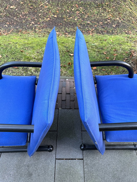 Image 1 of 2 x Arflex T - Line chairs