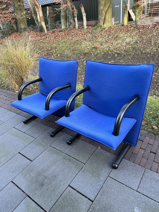 Image 1 of 2 x Arflex T - Line chairs