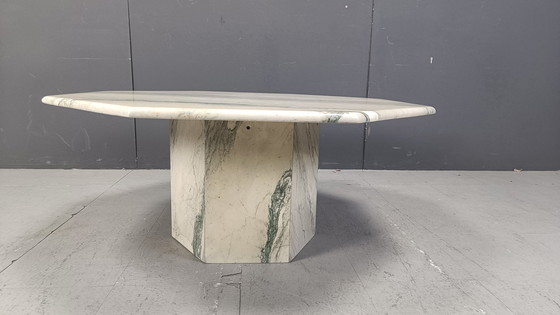 Image 1 of Vintage Octogonale Wit Marmeren Salontafel, 1970S