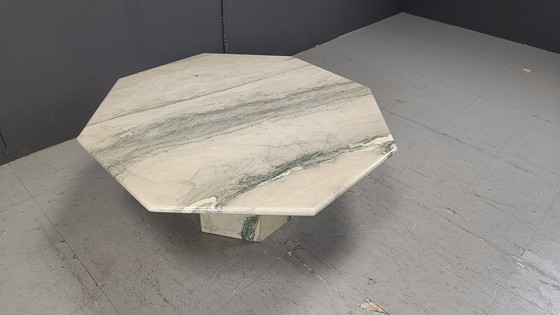 Image 1 of Vintage Octogonale Wit Marmeren Salontafel, 1970S