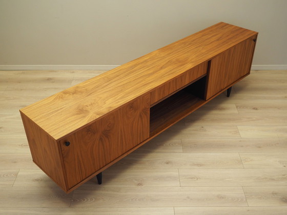 Image 1 of Walnotenhouten dressoir, Scandinavisch ontwerp