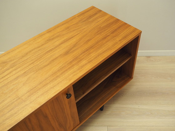 Image 1 of Walnotenhouten dressoir, Scandinavisch ontwerp