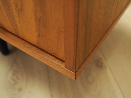 Image 1 of Walnotenhouten dressoir, Scandinavisch ontwerp