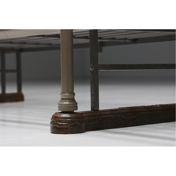 Image 1 of Oud smeedijzeren bakkersrek, jaren 1920