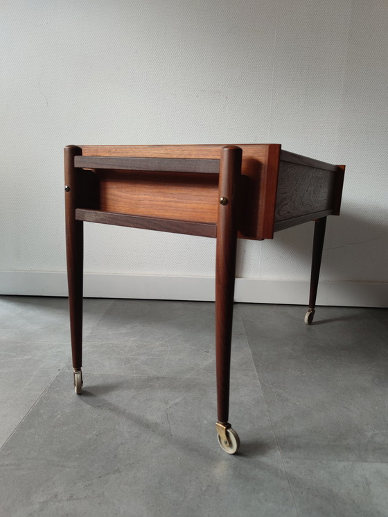 Image 1 of Vintage Deense bijzettafel/trolley in teak