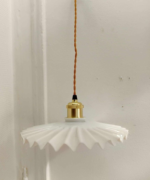 Vintage Opaline Hanglamp met reliëf