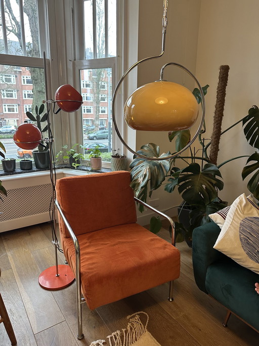 Oranje plafondlamp