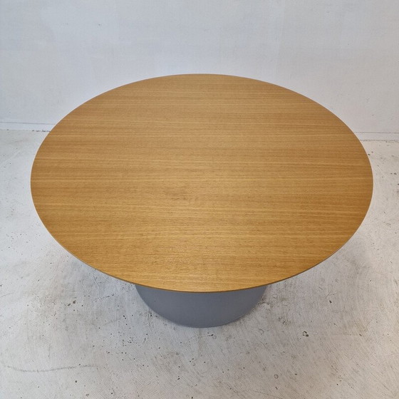 Image 1 of Vintage ronde eettafel met houtfineer tafelblad van Pierre Paulin voor Artifort, 1960