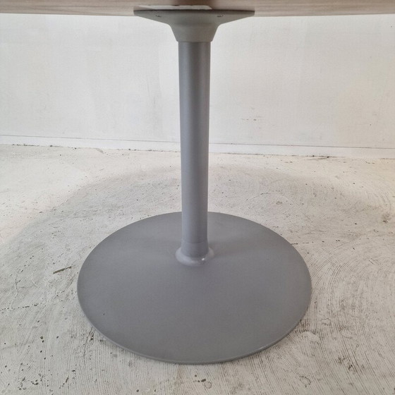 Image 1 of Vintage ronde eettafel met houtfineer tafelblad van Pierre Paulin voor Artifort, 1960