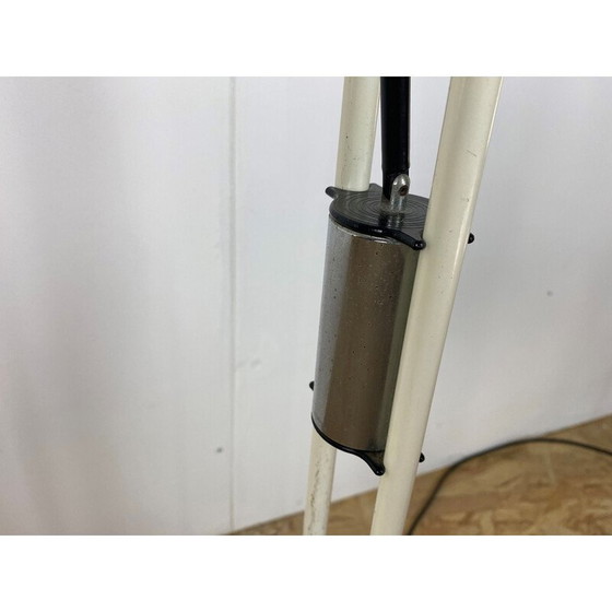 Image 1 of Vintage vloerlamp met chromen contragewicht en wit geschilderd metaal, 1970